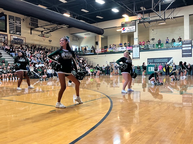 cheerleaders performing