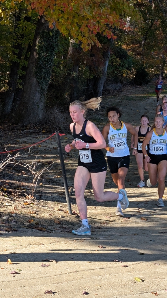 Elliana running at state