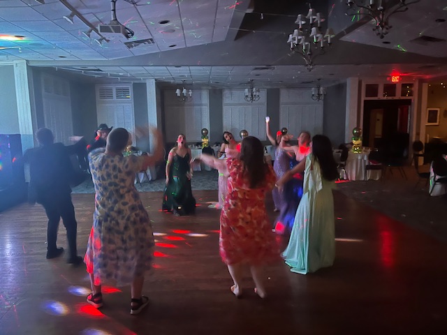 Last dancers of the night