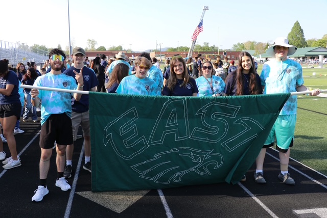 Team EHHS ready to walk in the parade