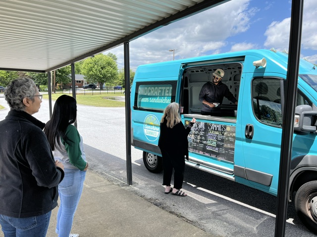 Teachers waiting in line for Sunshine Sammies