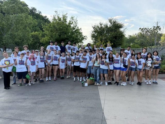 Group photo at Dollywood