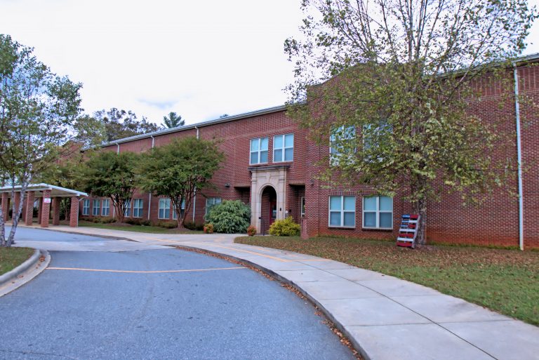 Front of Etowah Elementary School