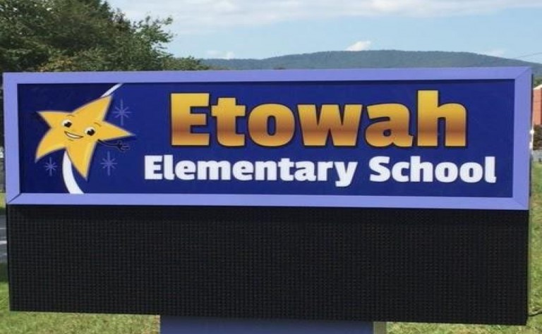 Etowah Elementary Welcome Sign