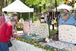 Crafter at fair