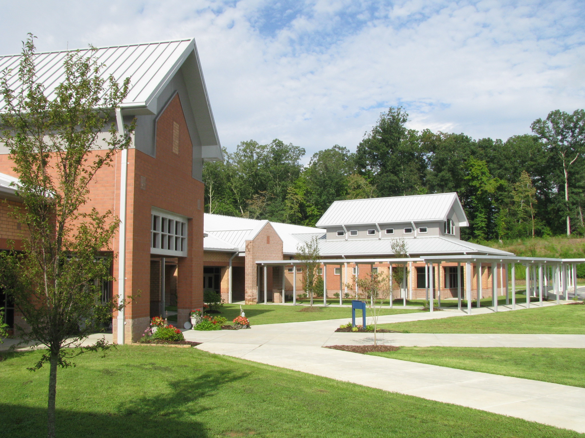 Sugarloaf Elementary (Front View)